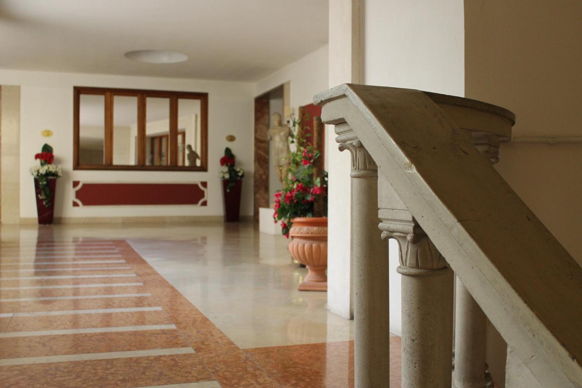 Residenza Piazza Erbe Apartment เวโรนา ภายนอก รูปภาพ